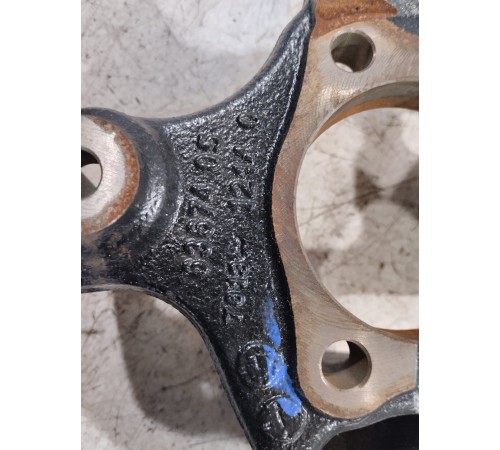 Кулак поворотный задний правый