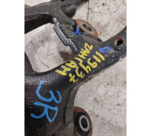 Кулак поворотный задний правый