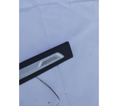 Накладка порога правая