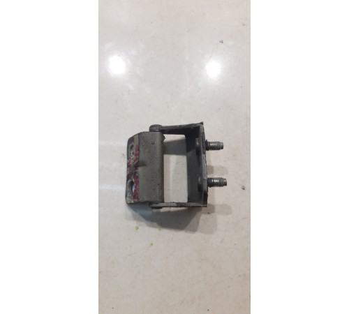 Петля багажника (левая)