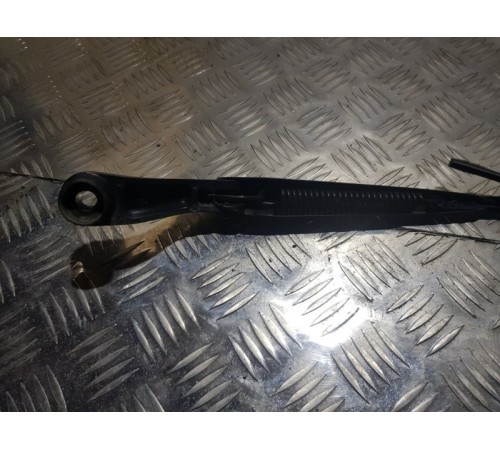 Дворник лобового стекла перед.