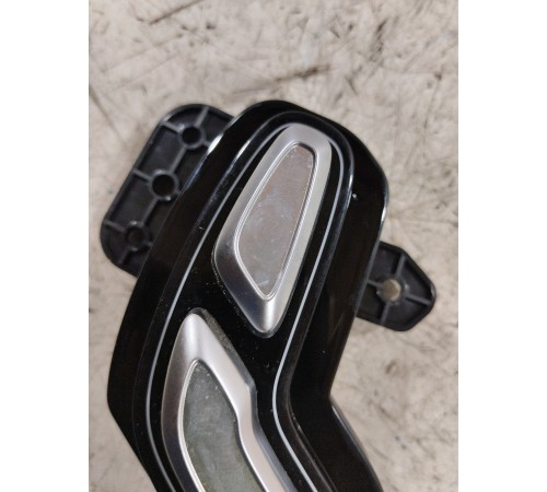 Блок кнопок регулировки сиденья задний левый