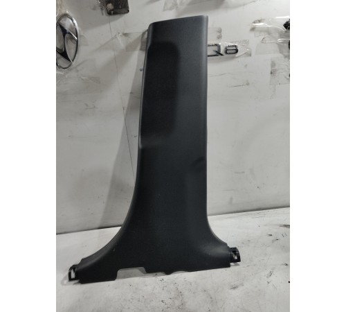 Обшивка центральной стойки правая нижняя