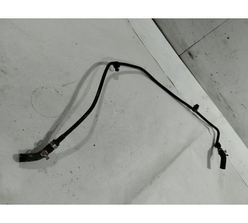 Трубка топливная