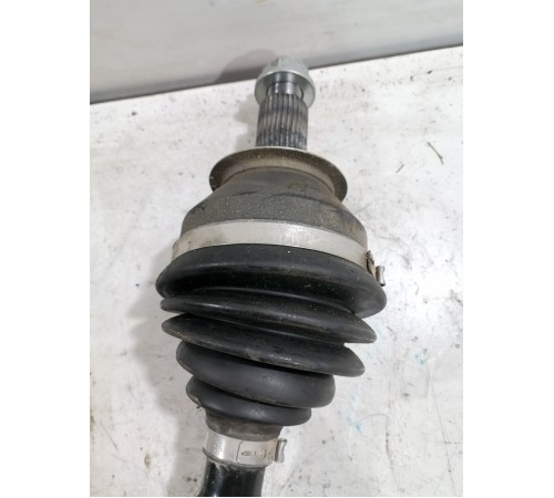 Привод , полуось передний правый