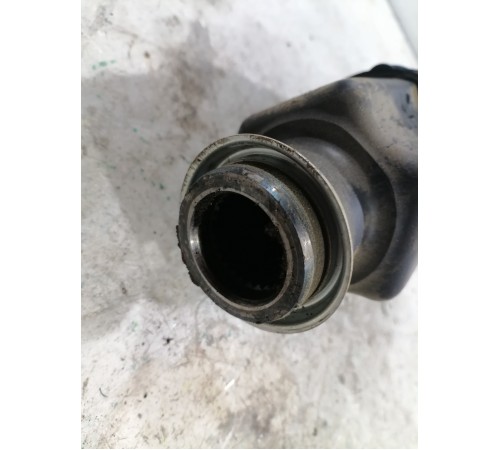 Привод , полуось передний правый