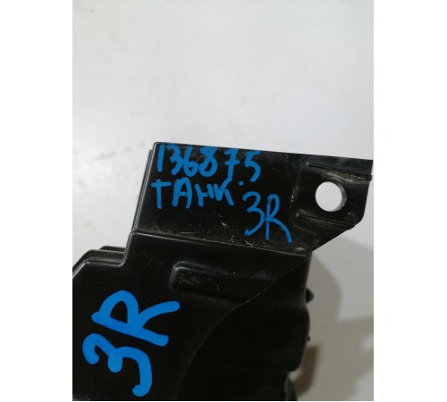 Кронштейн заднего бампера правый