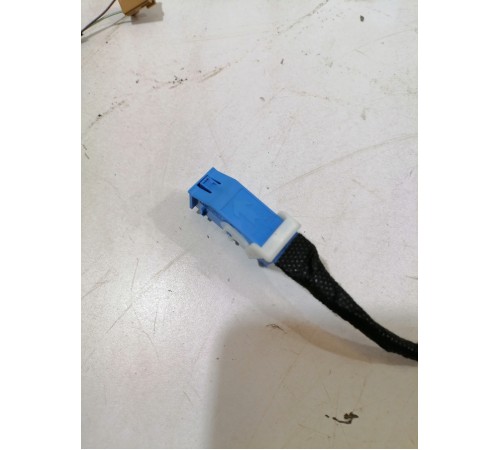 Электропроводка обшивки двери передняя левая