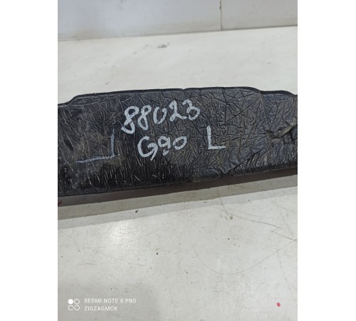 Уплотнитель крыла передний левый