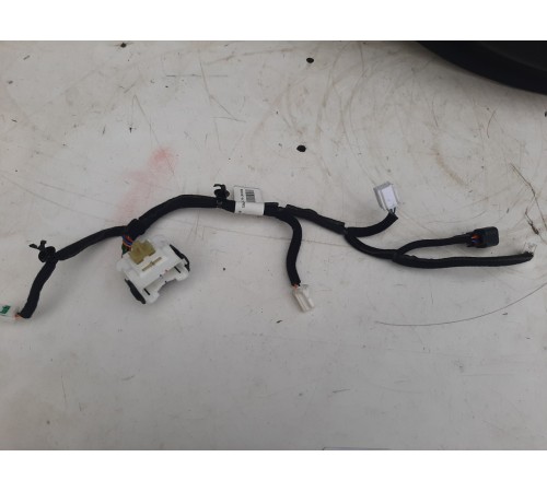 Электропроводка обшивки двери(задняя правая)