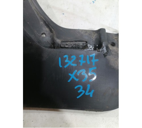 Брызговик задний левый