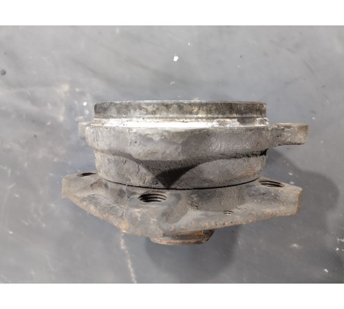 Ступица(задняя левая)