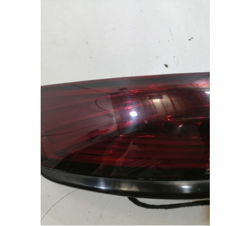 Фонарь задний левый наружний