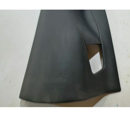 Обшивка спинки сиденья задняя правая