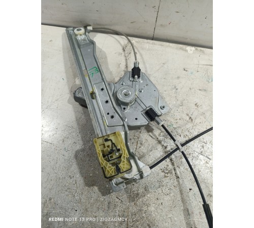 Стеклоподьемник передний правый