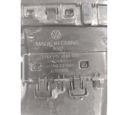 Воздушный дефлектор передний правый