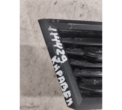 Воздушный дефлектор передний правый