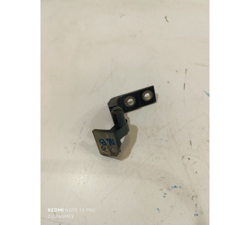 Петля двери передняя левая верхняя 