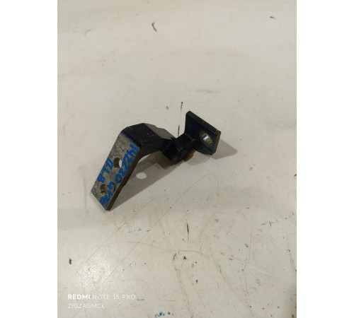 Петля двери передняя левая верхняя 