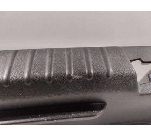 Обшивка задней панели багажника