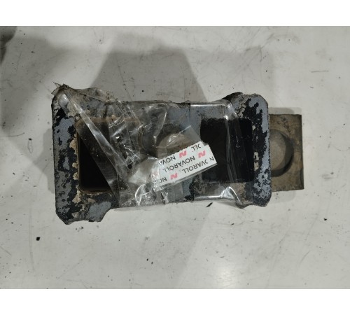 Петля буксировочная левая