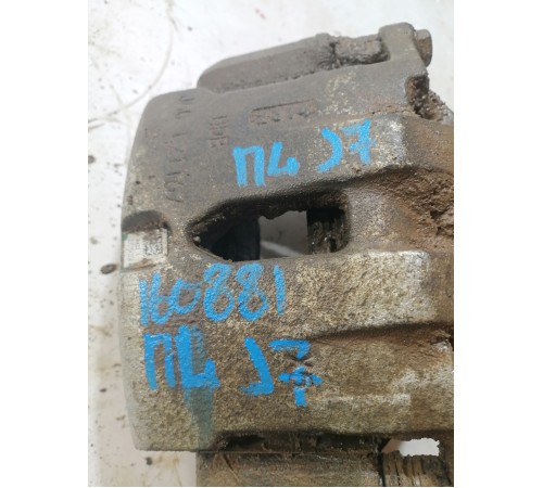 Суппорт передний левый