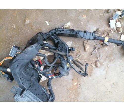 Проводка подкапотная с монтажным блоком