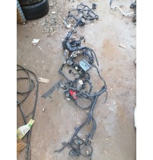 Проводка подкапотная с монтажным блоком