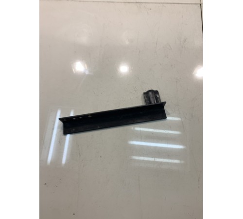 Кронштейн глушителя (левый)