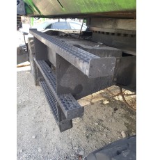 Подножка боковая с ящиком под инструменты левая