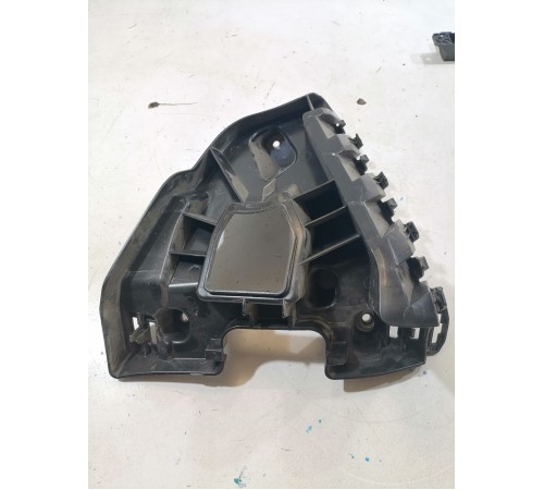 Кронштейн заднего бампера левый