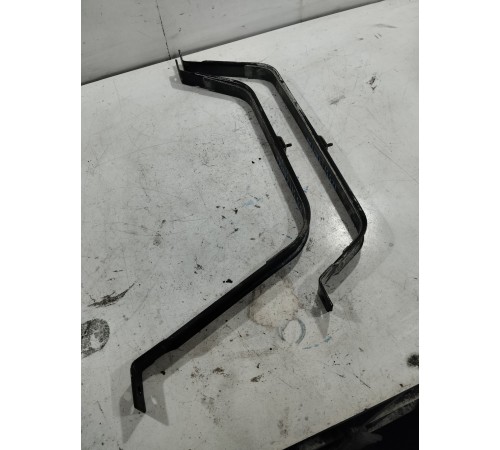 Крепление топливного бака 2шт