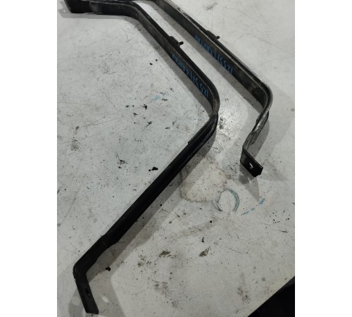 Крепление топливного бака 2шт