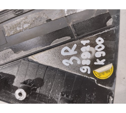 Накладка двери (задняя правая)