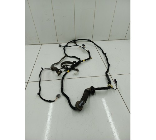 Электропроводка крышки двери багажника