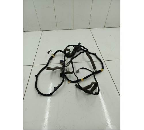 Электропроводка крышки двери багажника