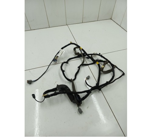 Электропроводка крышки двери багажника