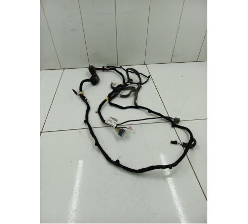 Электропроводка крышки двери багажника