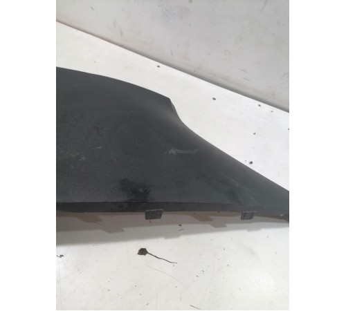 Обшивка стойки багажника правая верхняя