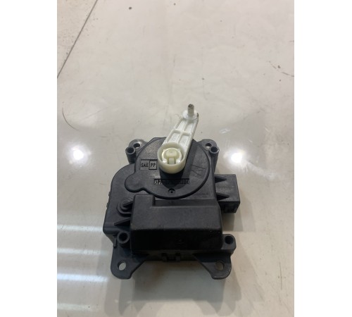 Моторчик привода заслонки отопителя