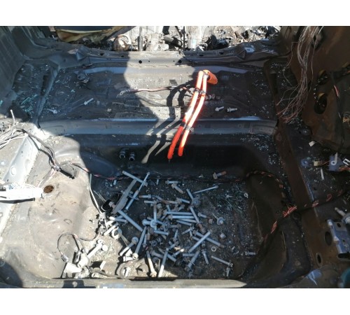 Ниша запасного колеса, багажника