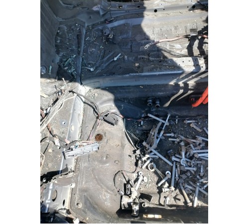 Ниша запасного колеса, багажника