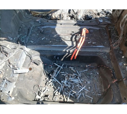 Ниша запасного колеса, багажника