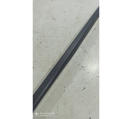 Молдинг лобового стекла(левый)