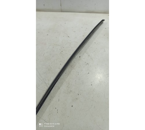 Молдинг лобового стекла(левый)