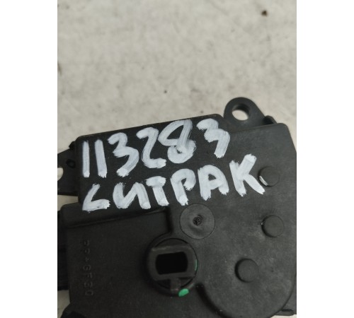 Моторчик привода заслонок отопителя