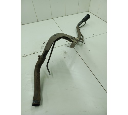 Горловина топливного бака