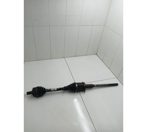 Полуось привод передний правый