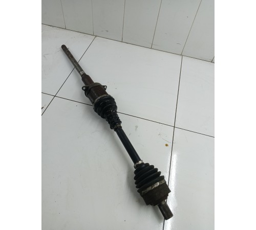 Полуось привод передний правый