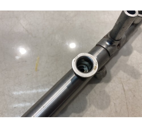 Рейка топливная (рампа)